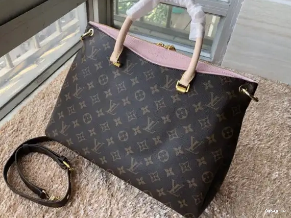 Vuitton PALLAS Louis 0519